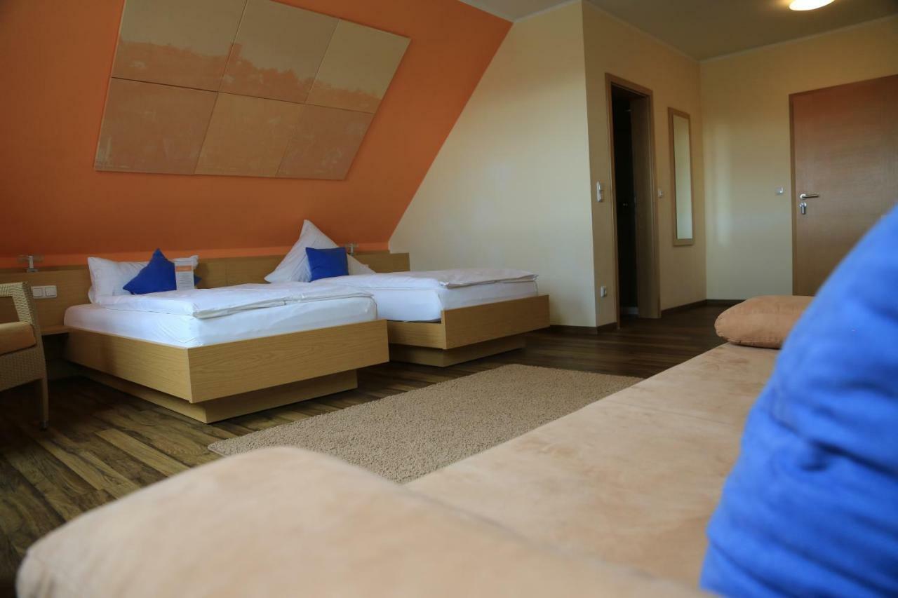 Lowe Lehrberg Hotel Esterno foto